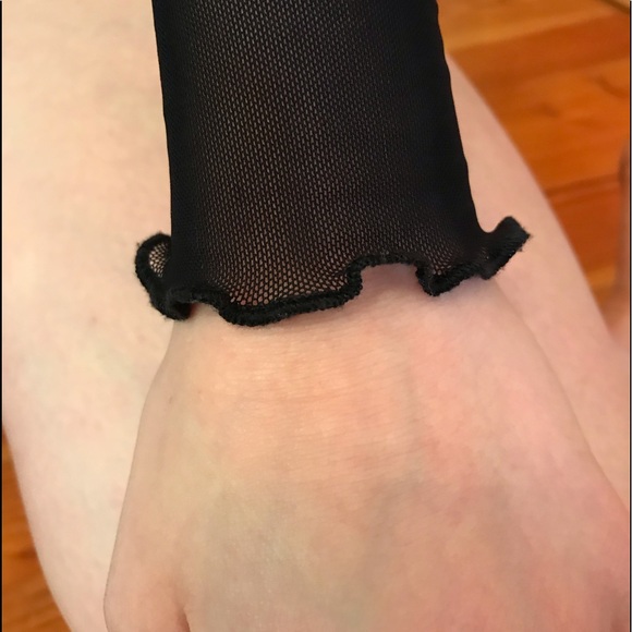 mesh long sleeve from urban outfitters - Picture 4 of 6